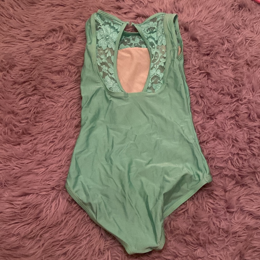 Lace leotard - Picture 2 of 4